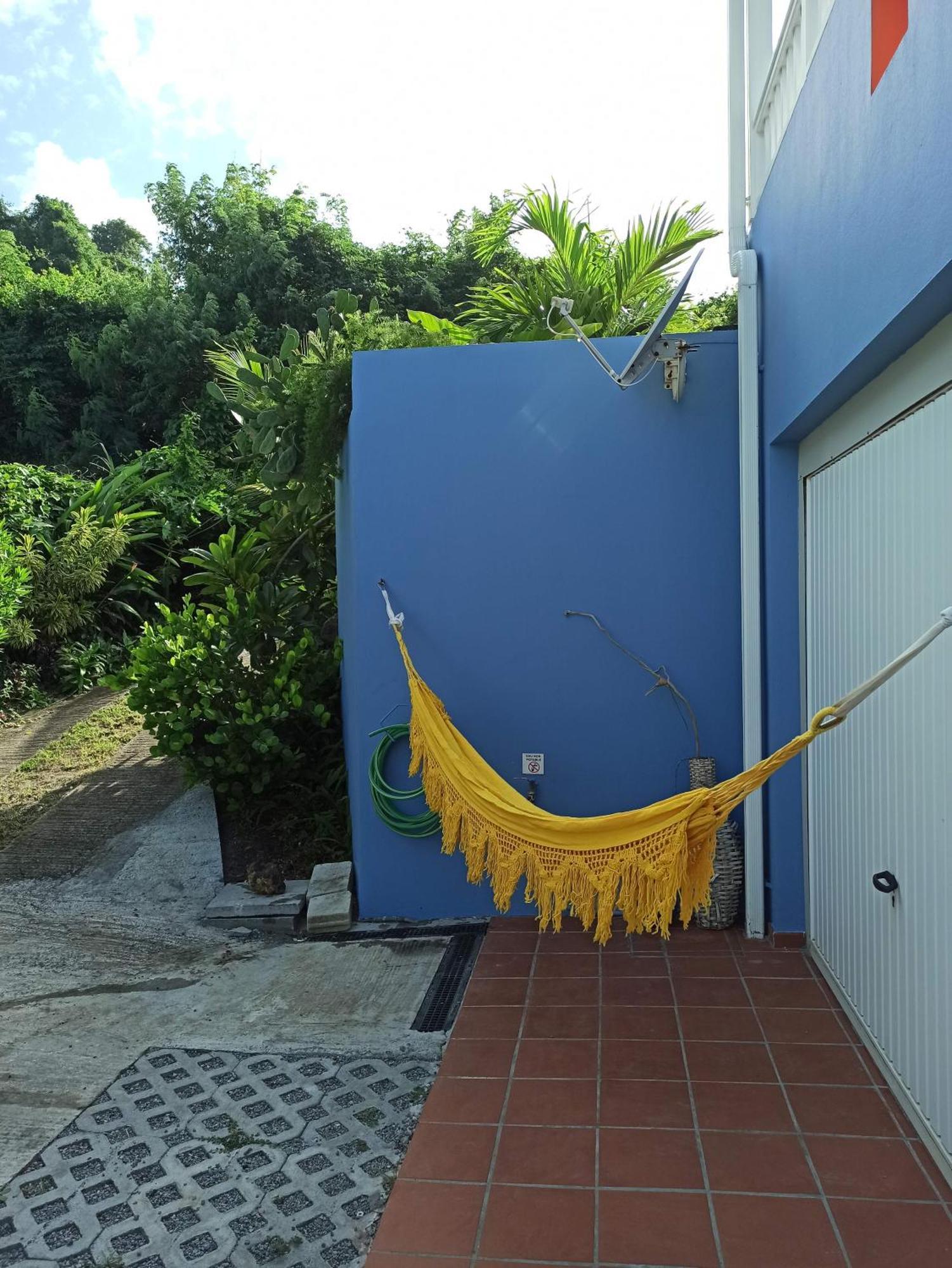 Hotel A L'Arche Bleue Le Robert Esterno foto
