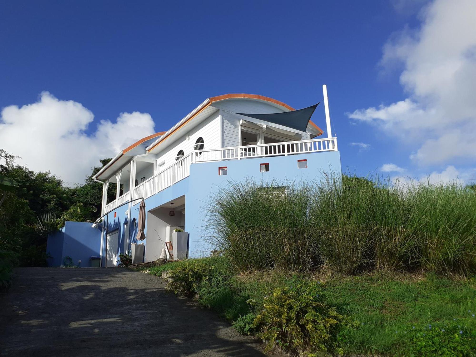 Hotel A L'Arche Bleue Le Robert Esterno foto
